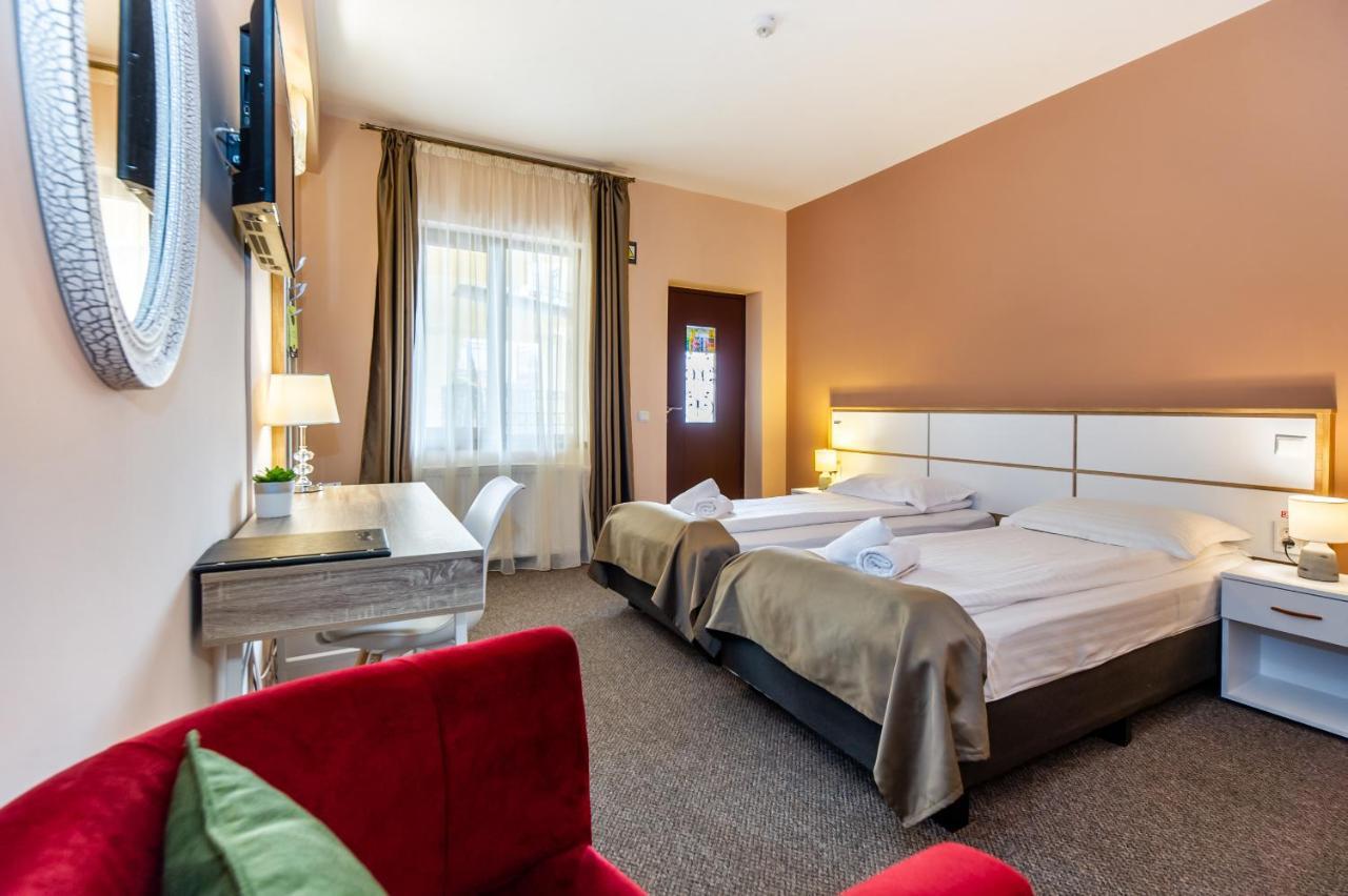 Long Street Hotel 브라쇼브 외부 사진